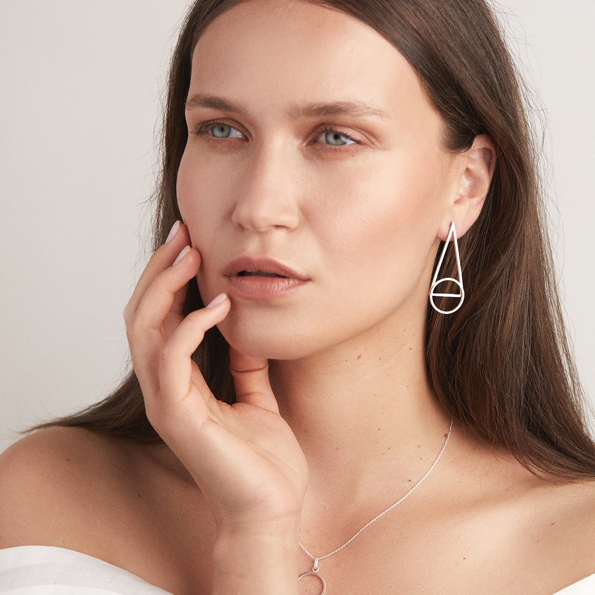 ENIA Minimal Earrings, Handmade by Monom 2