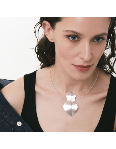 Colier FORMA design minimal, realizat manual. - Monom