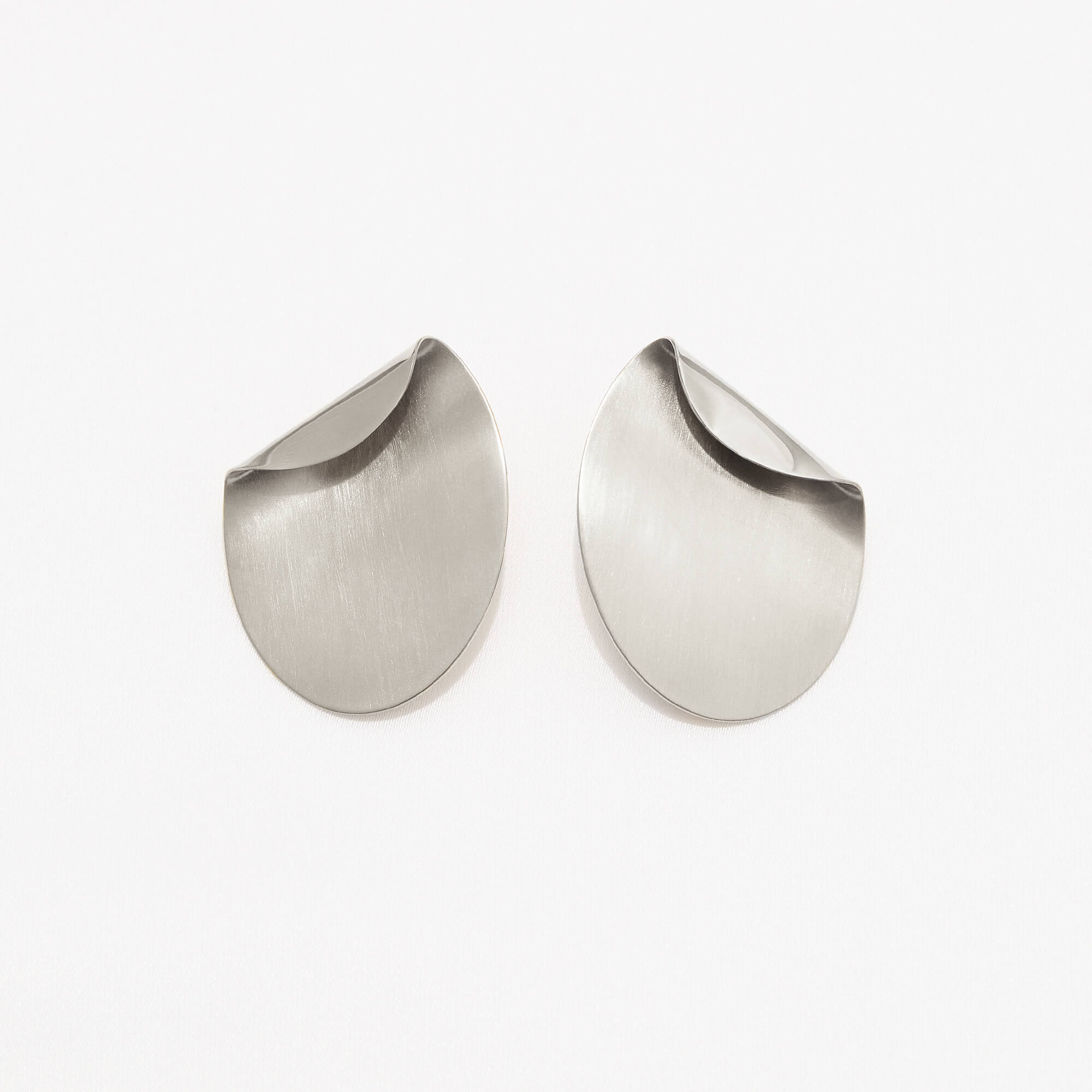 IMPERFECT OVAL Earrings 2