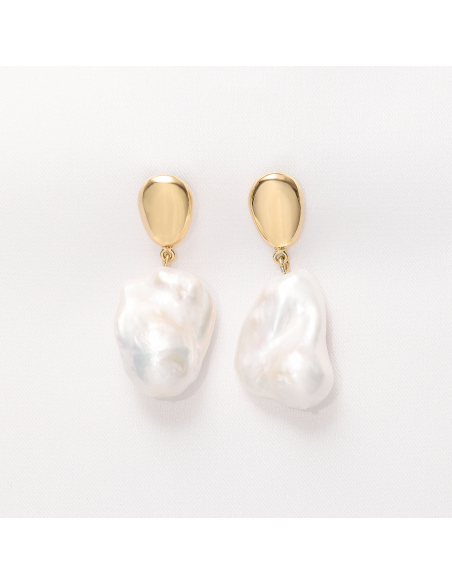 SIA SMALL Minimal Earrings, Handmade by Monom